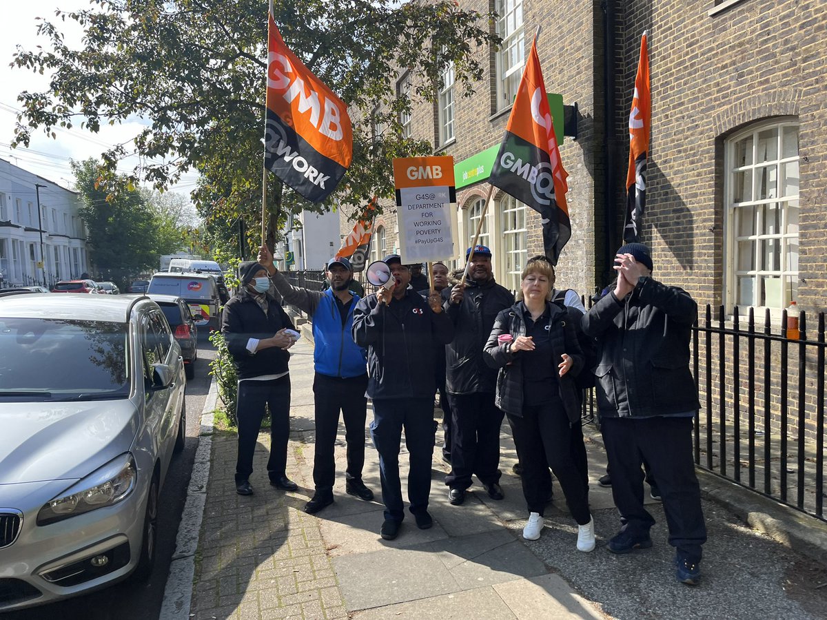 Brilliant being with v loud @GMBLondonRegion pickets in Islington this morning demanding fair pay from @G4S on the @DWPgovuk job centre contract. Full solidarity from @TUC_LESE