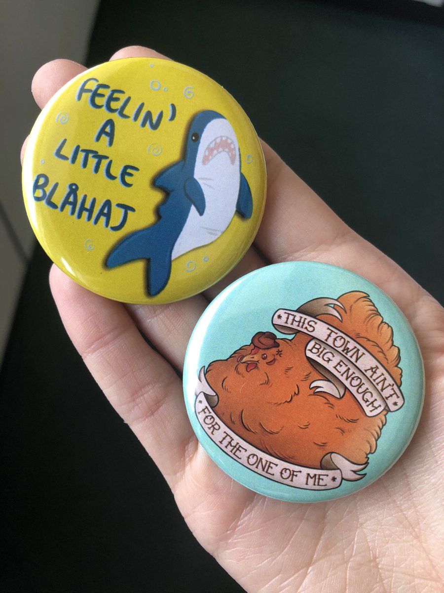 Aaaaaa my button badges arrived super early! These’ll be at @CFzDealers on my table and in mystery bags