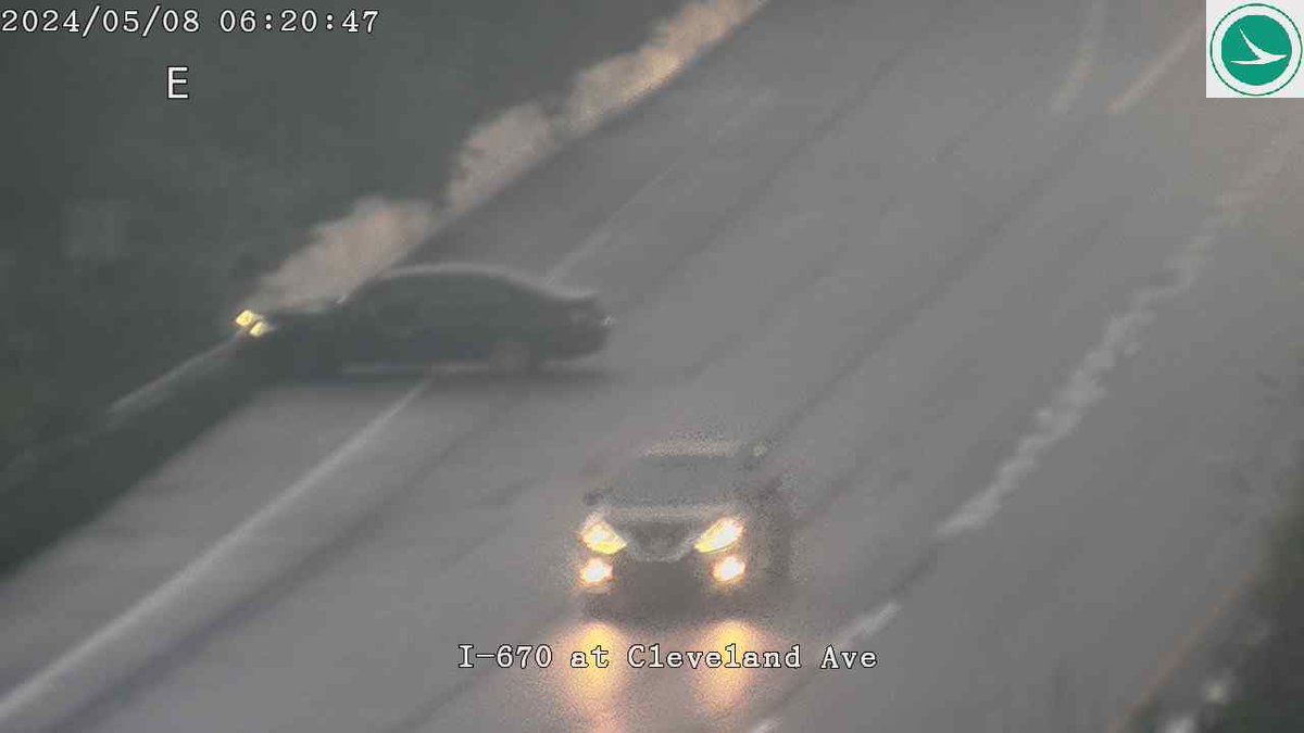 Watch for a single vehicle ACCIDENT on I 71 North ramp to I 670 West.  RIGHT LANE BLOCKED.  #ColumbusOH #TrafficAlert