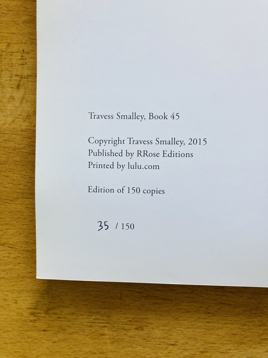 serendipityarty's tweet image. Generative art : in artists' books too !
Here "Book 45", by Travess Smalley @travess , published by RRose Editions in 2015.
The first pages include the code used to generate the images.