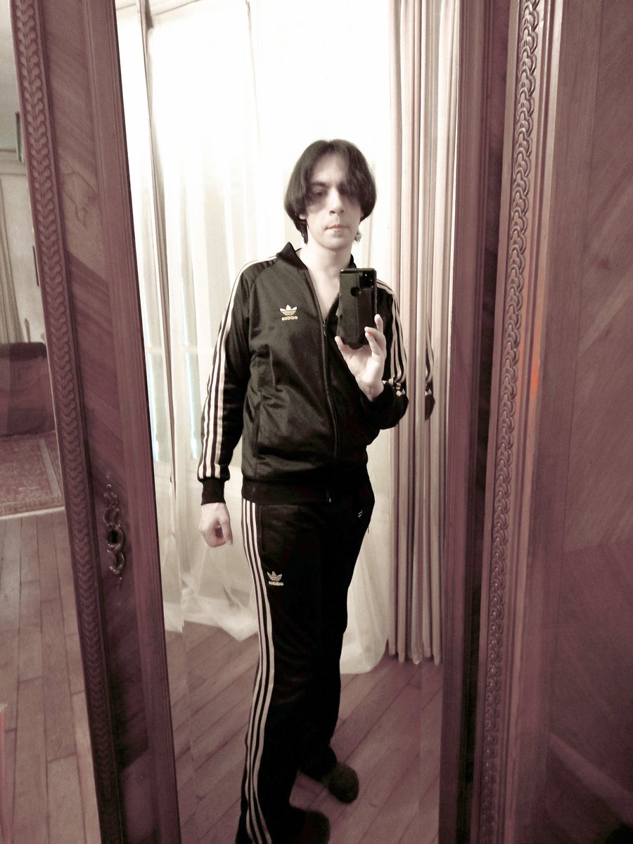 Ciel_PthWindsor's tweet image. Teen model #youngmodel #teenmodel