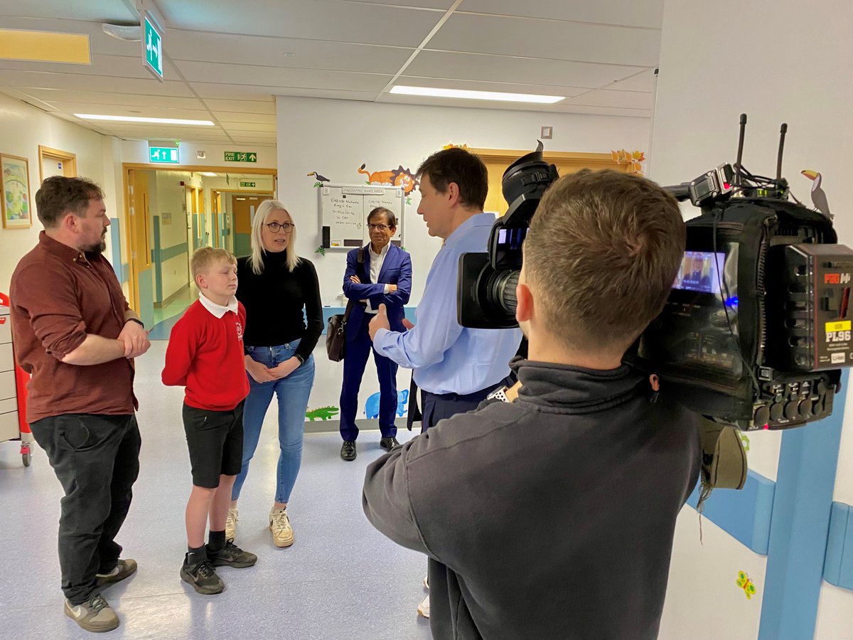 On the news! 📺 Today we're celebrating lives being changed by @NatashasLegacy research at our @southamptonCRF! 💙🏥 The study, led by @unisouthampton, @UHSFT and @imperialcollege, is helping children with severe food allergies. 🎥 Read more 👉 bbc.co.uk/news/uk-englan…