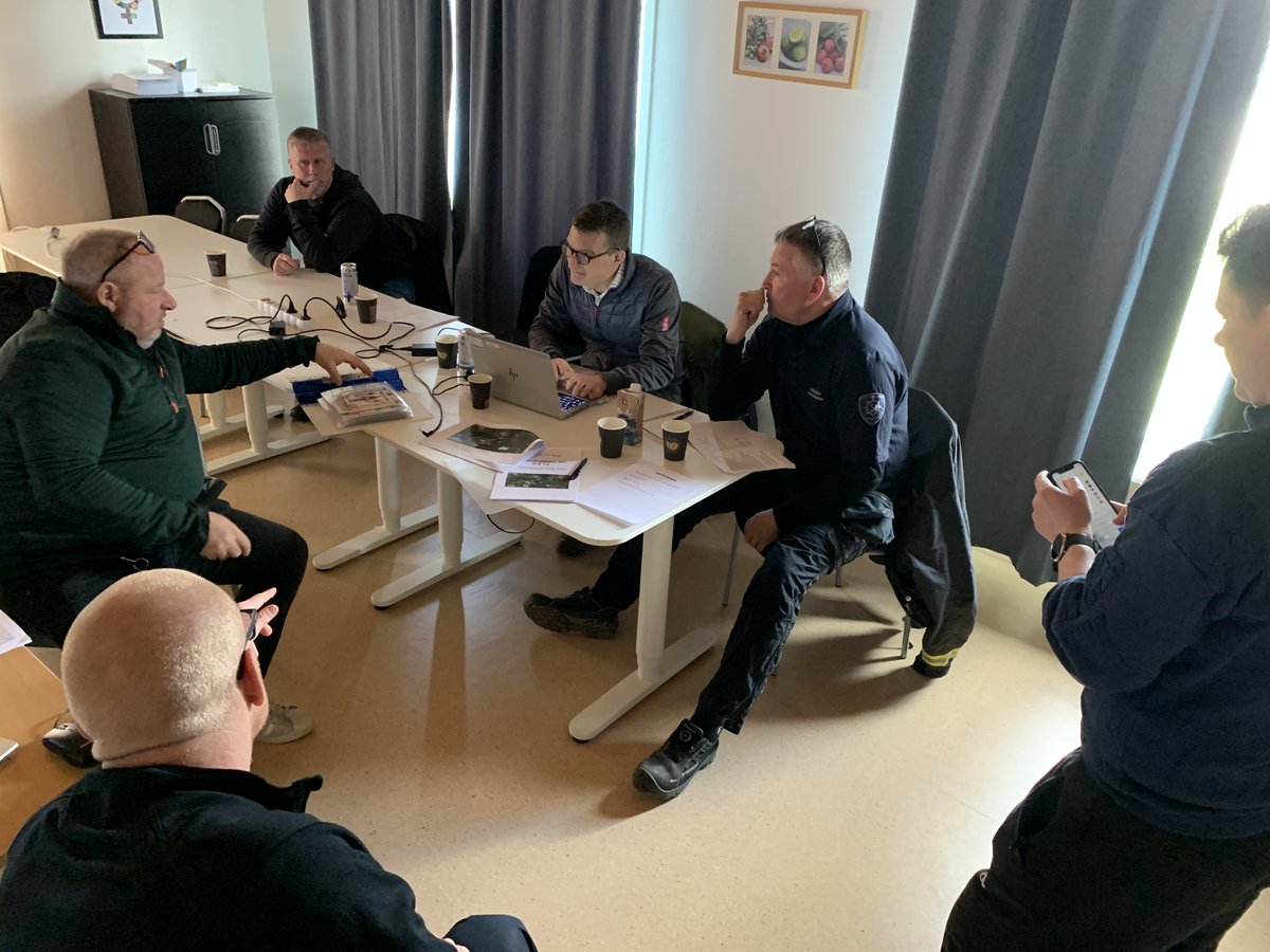 COLLARIS Network (@collarisnetwork) on Twitter photo Two weeks to go until our trial in Skรถvde, Sweden ๐ธ๐ช The entire #COLLARIS team is very excited for this trial which will feature several #drones in action, and also a helicopter! ๐ Learn more in our latest news story on the #UCPKN platform: โฆrotection-knowledge-network.europa.eu/news/collaris-โฆ #UAV #UAS #DRM Two weeks to go until our trial in Skรถvde, Sweden ๐ธ๐ช The entire #COLLARIS team is very excited for this trial which will feature several #drones in action, and also a helicopter! ๐ Learn more in our latest news story on the #UCPKN platform: โฆrotection-knowledge-network.europa.eu/news/collaris-โฆ #UAV #UAS #DRM