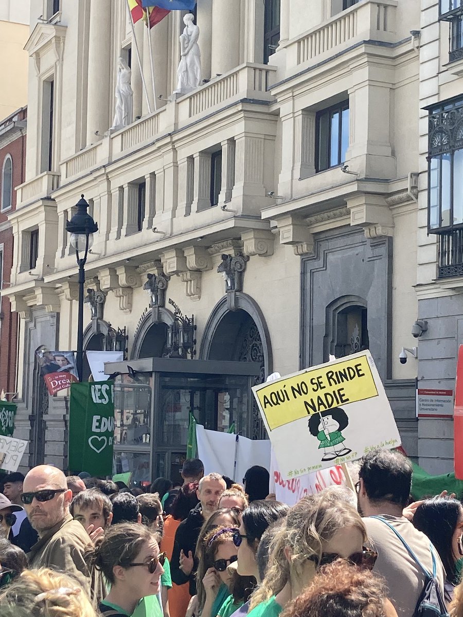 Helena_conHatxe's tweet photo. #EducaciónPública #Huelga https://t.co/dsoMSABaaI