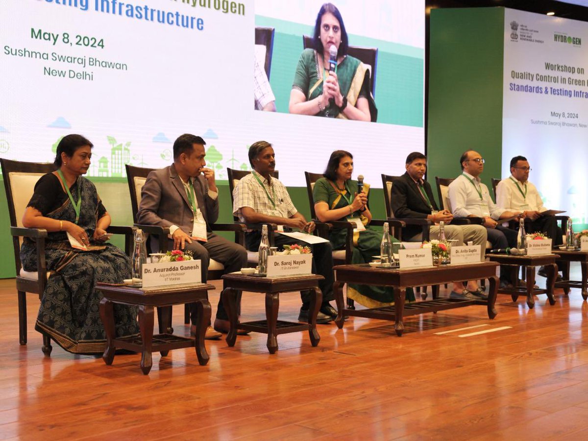 Dr. Anita Gupta, Head of Climate Energy & Sustainable Tech Division at DST, moderated the first session of the workshop, focusing on the Green Hydrogen Ecosystem: Imperatives, challenges, and the way forward.