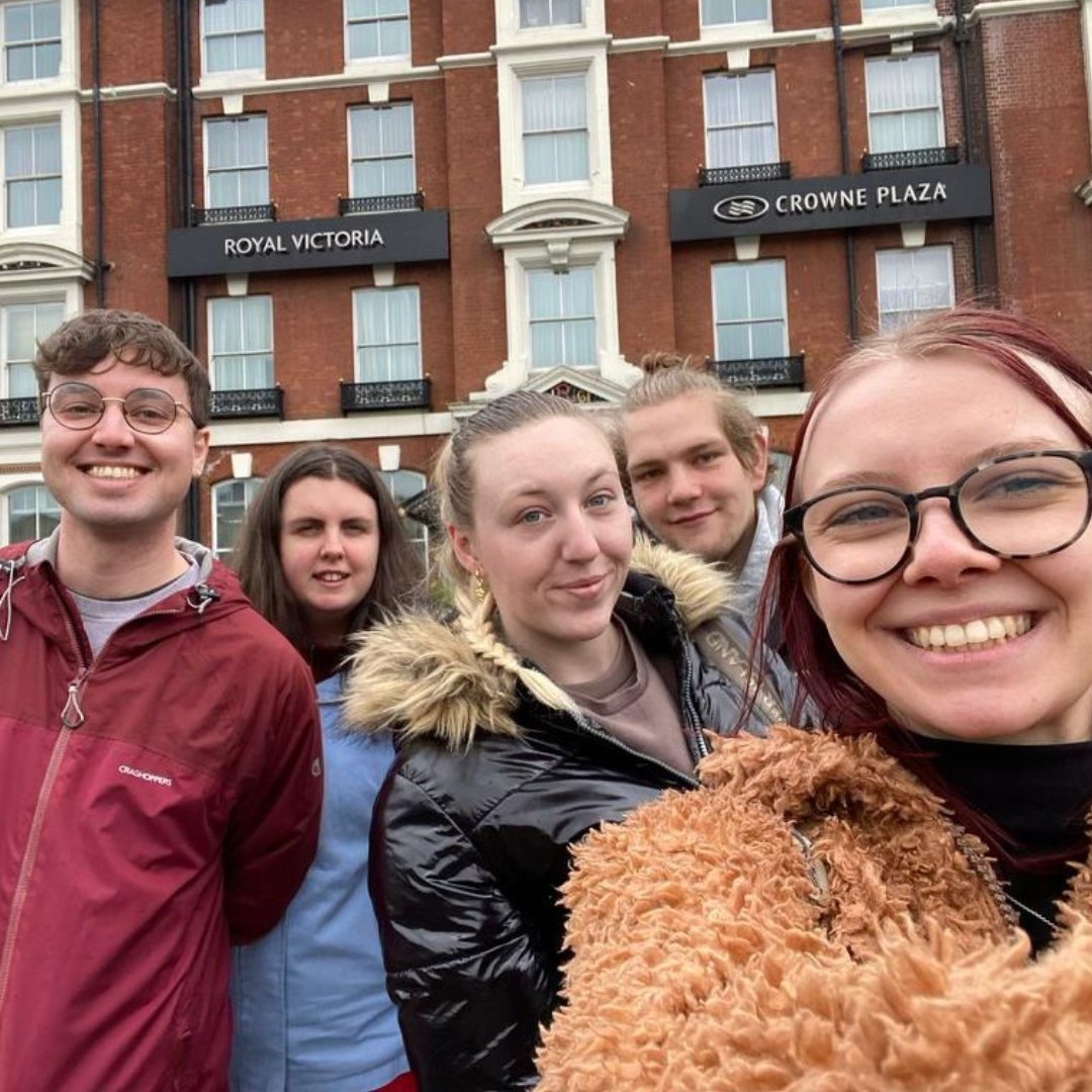 Our fantastic Peer Educators recently visited Victoria Crowne Plaza, in preparation for Breaking Cycles, an upcoming event arranged by Chilypep and The Children and Young People's Alliance.

#Sheffield #SheffieldIsSuper #HealthInequality #EndYouthHomelessness #Charity