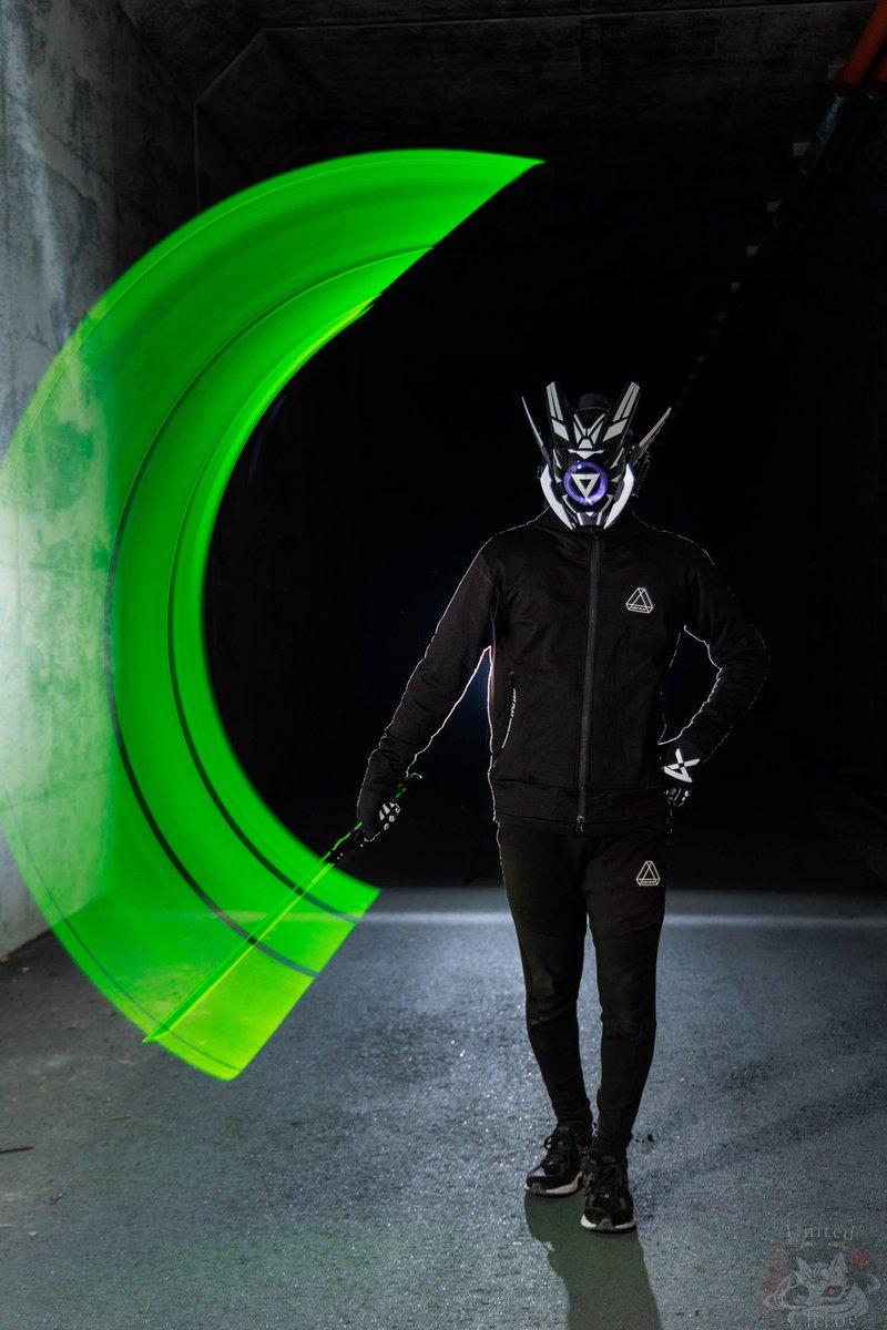 HanName3818's tweet image. Ⅴ「蒼空…、特訓だ、、」
　「お前の俊敏能力をいつまで続けら　　
　　れるか」

📸 Chloeさん
#QUADCORE