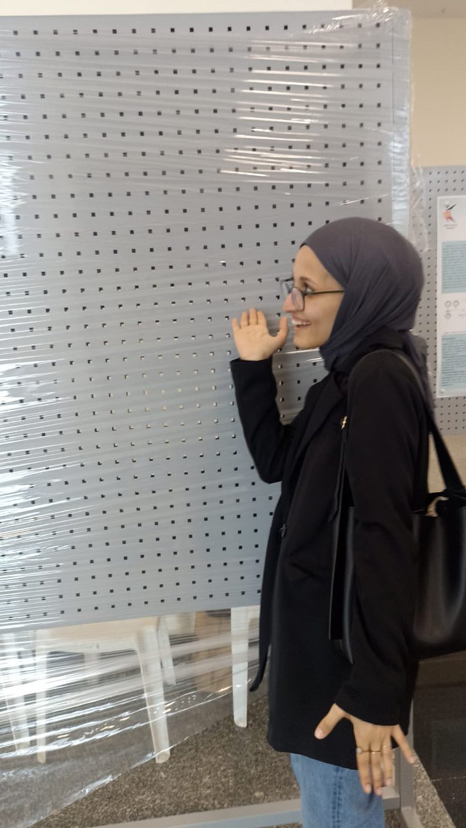 Sanatçı arkadaşım benim posterini sunuyor <a href="/squilayda/">i☀️</a>