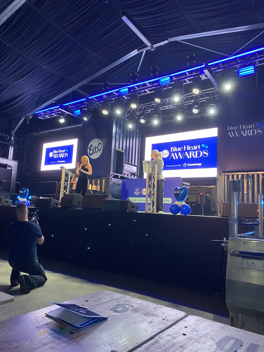 It was an absolute honour to attend the @EITC Blue Heart Awards last night on behalf of @Everton. So many inspiring stories gained deserved recognition throughout this amazing Club and community. Speaking to @TonyBellew among others for EvertonTV was incredible!💙