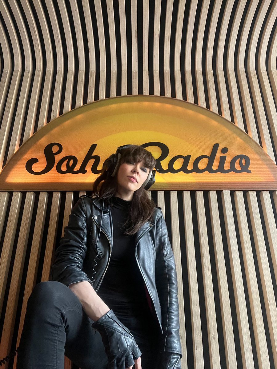 Live every Wednesday at 12pm on Soho Radio - @simonemarie4’s Naked Lunch. Today’s show features tracks from Fat White Family, Ibibio Sound Machine, The Janitors, Fontaines D.C. and more. Listen via >>> sohoradiolondon.com or download the app.