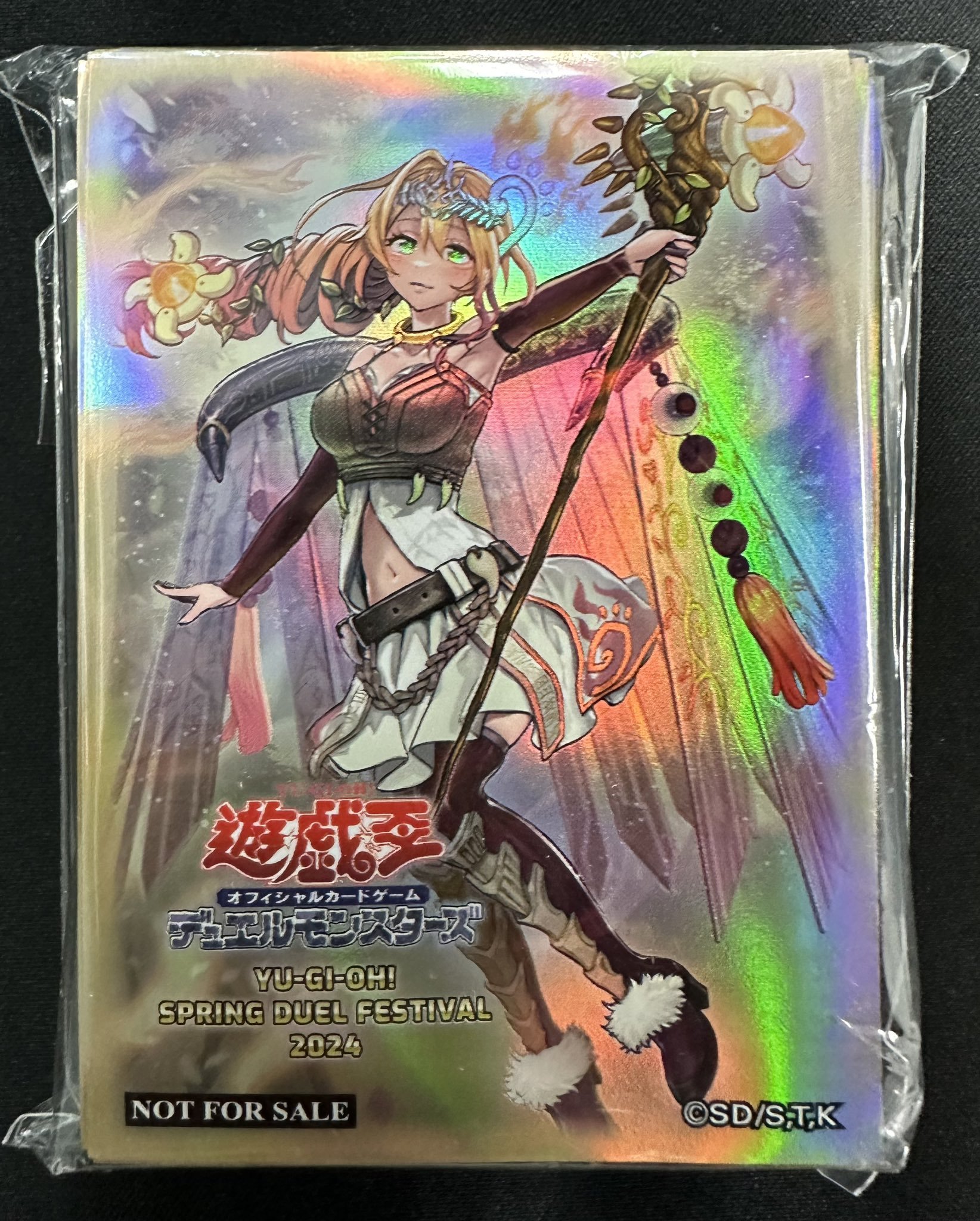 遊戯王　精霊獣使い レラ スリーブ 70枚 台湾公式限定 状態A-〕スリーブ『精霊獣使いレラ』70枚入り【-】{-}《スリーブ》