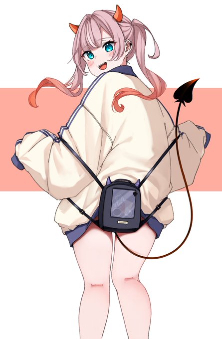 新しいバッグ見せてくれるあくまちゃん 