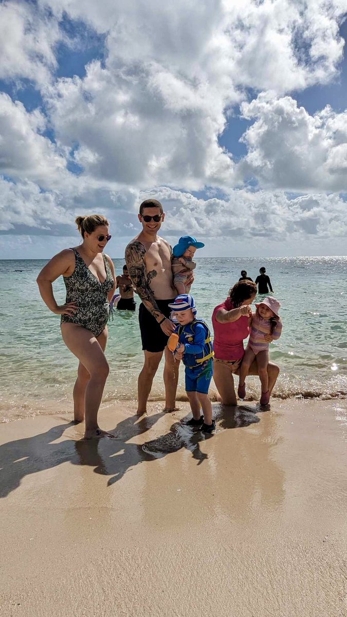 CSim93's tweet image. Australia, a special place with some special memories with my beautiful wife and children.
Is Queensland in need of a UK Paramedic..? 🙄
#paramedic #australia