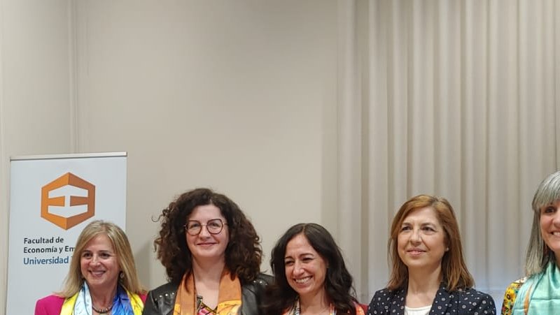 Muchas gracias a <a href="/roser_mestre/">Roser</a>, <a href="/carmenurbano/">Carmen Urbano</a>, <a href="/Rosario_Cano/">Rosario Cano</a>, Virginia Gálvez y Laura Carrera, por compartir sus experiencias  en la internacionalización de empresas. Claros ejemplos de liderazgo, que nos ha permitido conocer mejor los retos de los mercados internacionales.