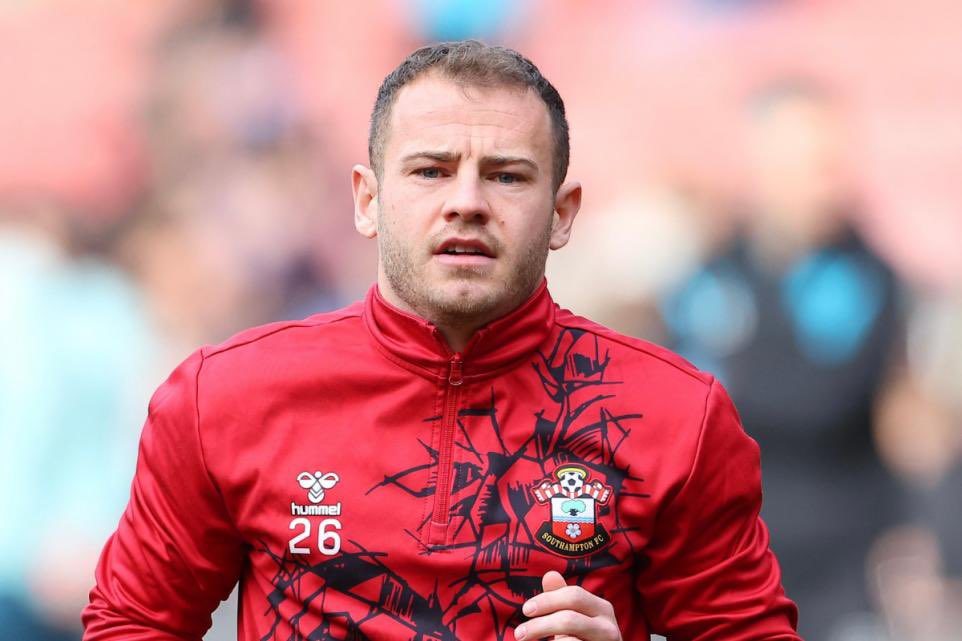 Ryan Fraser’s message to #SaintsFC supporters 🗣️: “The players will give their all for the fans and the club. We need to fight for each other, not just for ourselves, but also for the club. We will all stick together, now let's get to Wembley to try and win the playoffs”…