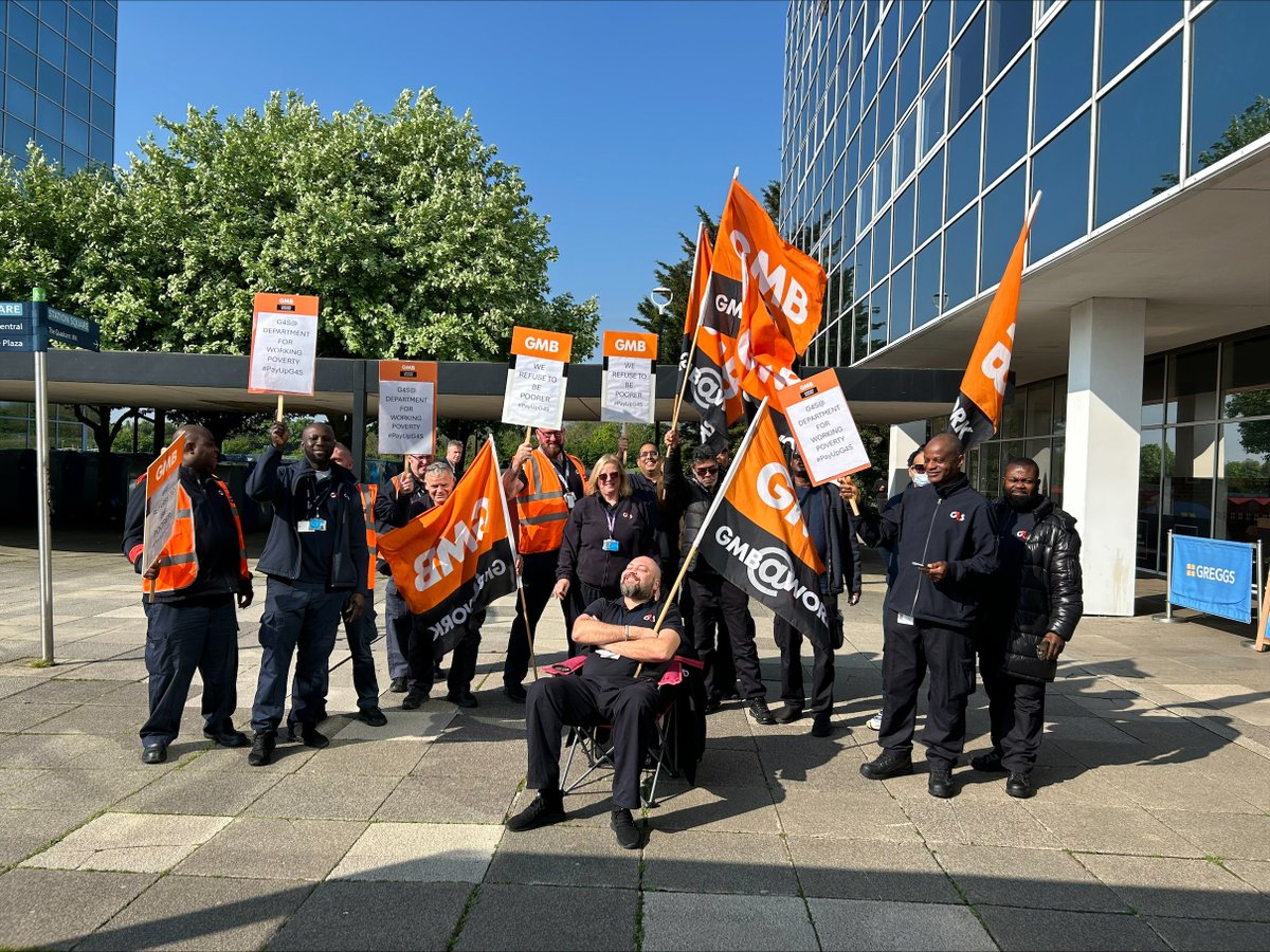 GMB members working for @G4S in Milton Keynes Job Centre, standing firm against poverty wages. It's time to #PayUpG4S

#MakeWorkBetter #MembersFirst