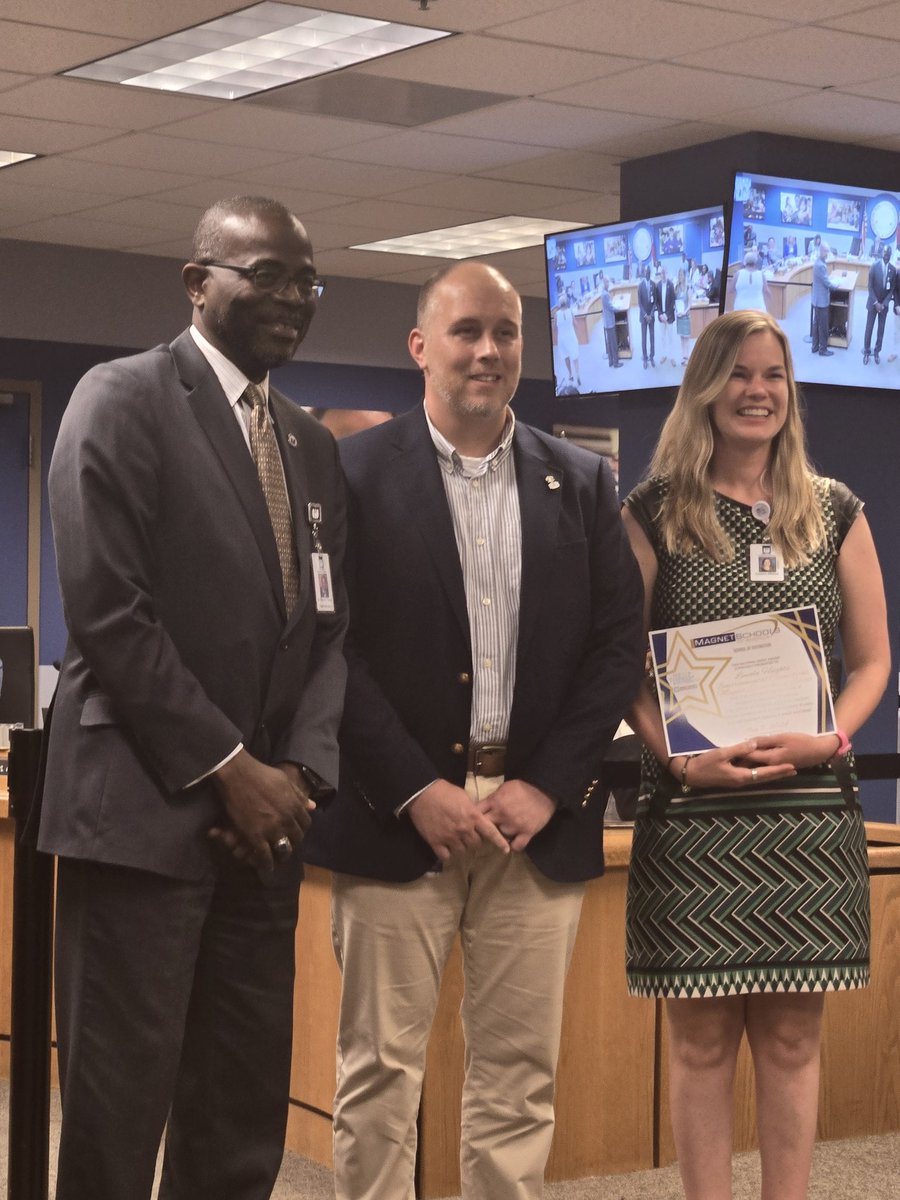 Stephanie Hunt tweet media