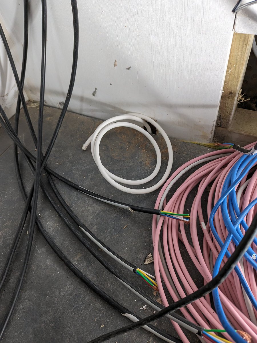BespokeInstallations (@thestereoguy) on Twitter photo Not particularly fascinating, but thanks to <a href="/CableTongue/">Cable Tongue.</a> this snapped cord the tiler threw in didn't turn in to a disaster. Cable in duct under floor in record time, again ❤️ this is for motorised #cinema seats! Not particularly fascinating, but thanks to <a href="/CableTongue/">Cable Tongue.</a> this snapped cord the tiler threw in didn't turn in to a disaster. Cable in duct under floor in record time, again ❤️ this is for motorised #cinema seats!