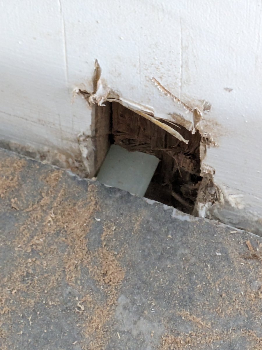 TheStereoGuy's tweet photo. Not particularly fascinating, but thanks to @CableTongue this snapped cord the tiler threw in didn't turn in to a disaster. Cable in duct under floor in record time, again ❤️ this is for motorised #cinema seats! https://t.co/m4u6JC8ve8