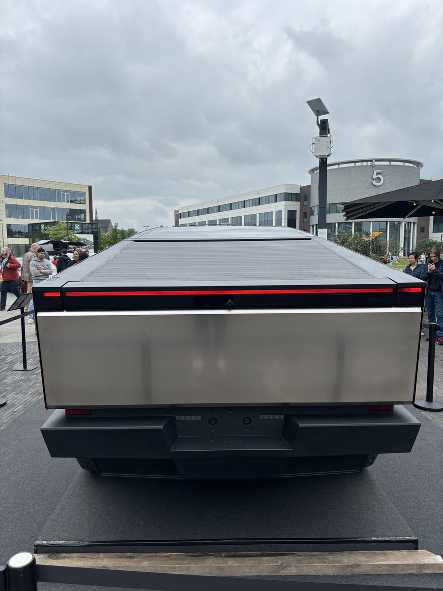 Vincent Van Den Broecke tweet media