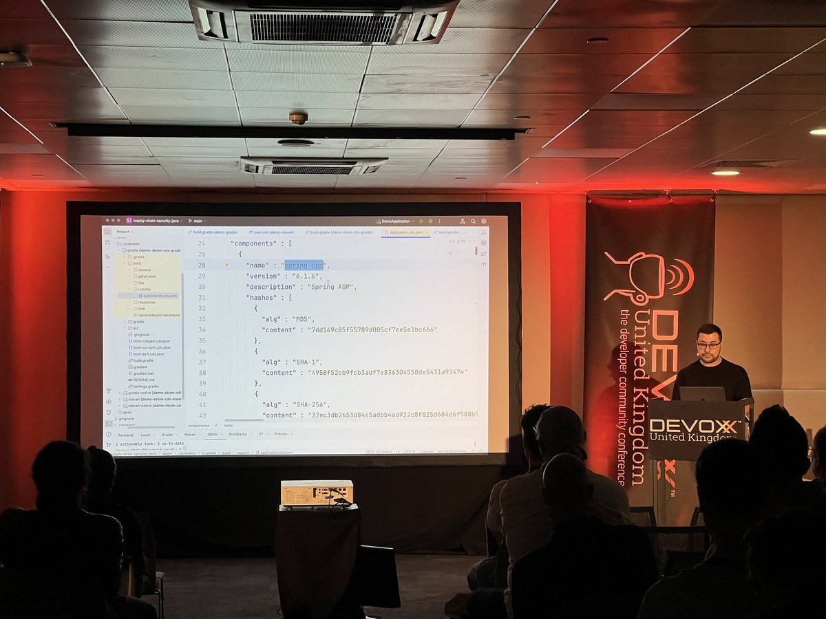 @salaboy @vitalethomas @DevoxxUK Loved the session!