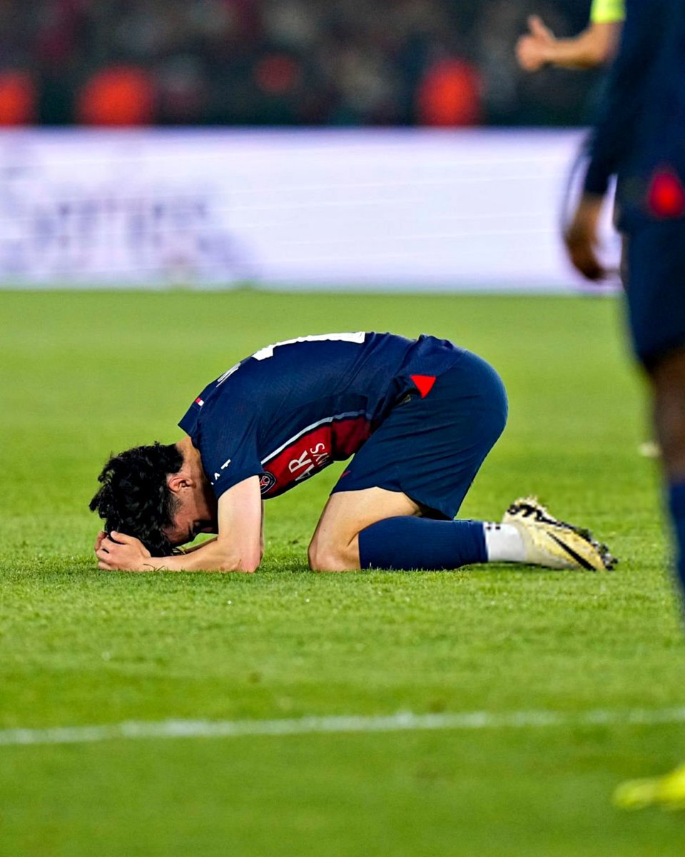 Déçu…
Un grand merci à tous les Parisiens qui nous ont soutenus avant, pendant et après le match.
✊🏻❤️💙