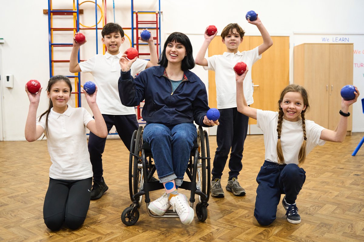 Primary schools! Get set for an incredible summer of sport with NEW & FREE inclusive PE teaching resources! Apply for FREE inclusive sport equipment at: bbc.co.uk/supermovers #SuperMoversForEveryBody is a @BBC_Teach, @premierleague and @ParalympicsGB partnership #SuperMovers