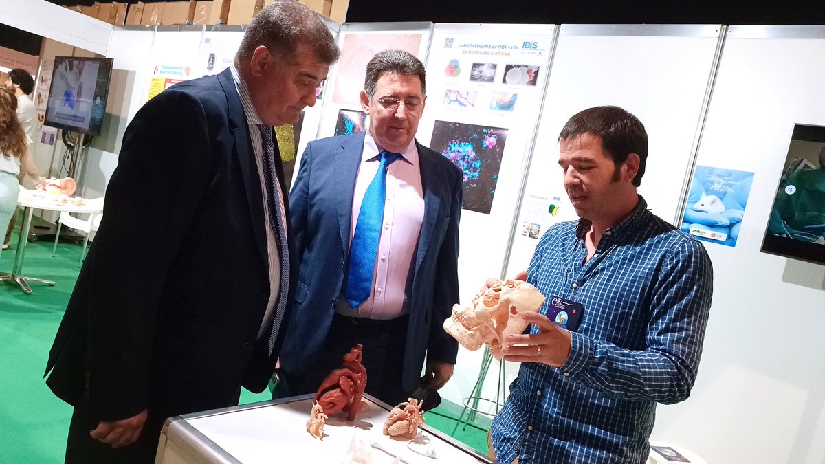 El Secretario General de Investigación e Innovación de <a href="/UniversidadAnd/">Consejería Universidad, Investigación e Innovación</a>, D. Antonio Miguel Posadas, conoce nuestro stand de la 22ª <a href="/FeriaCiencia/">Feria de la Ciencia</a> 

#22feriaciencia