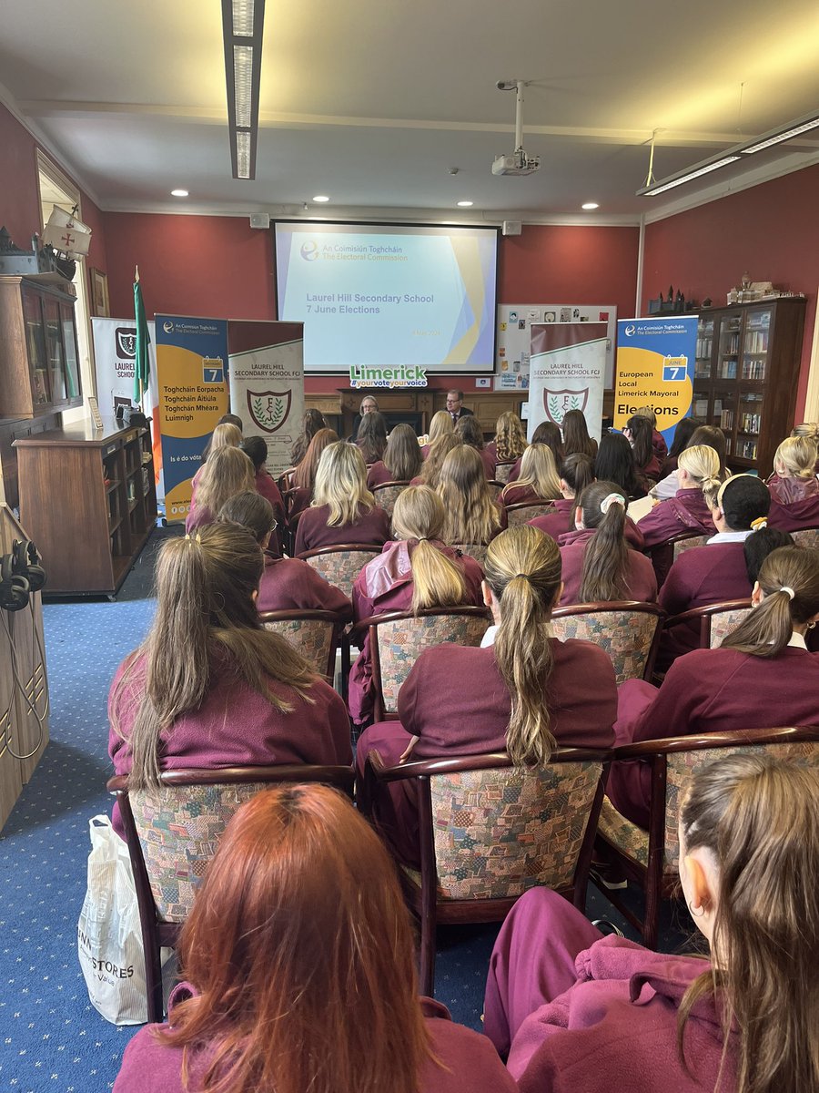 📣Ask us anything. We are kicking off with students in Laurel Hill Secondary School @laurelhillsec in #Limerick - talking to 5th and 6th years about voting and taking part in politics. 🗳️ Huge thanks to the teachers and students for having us along.