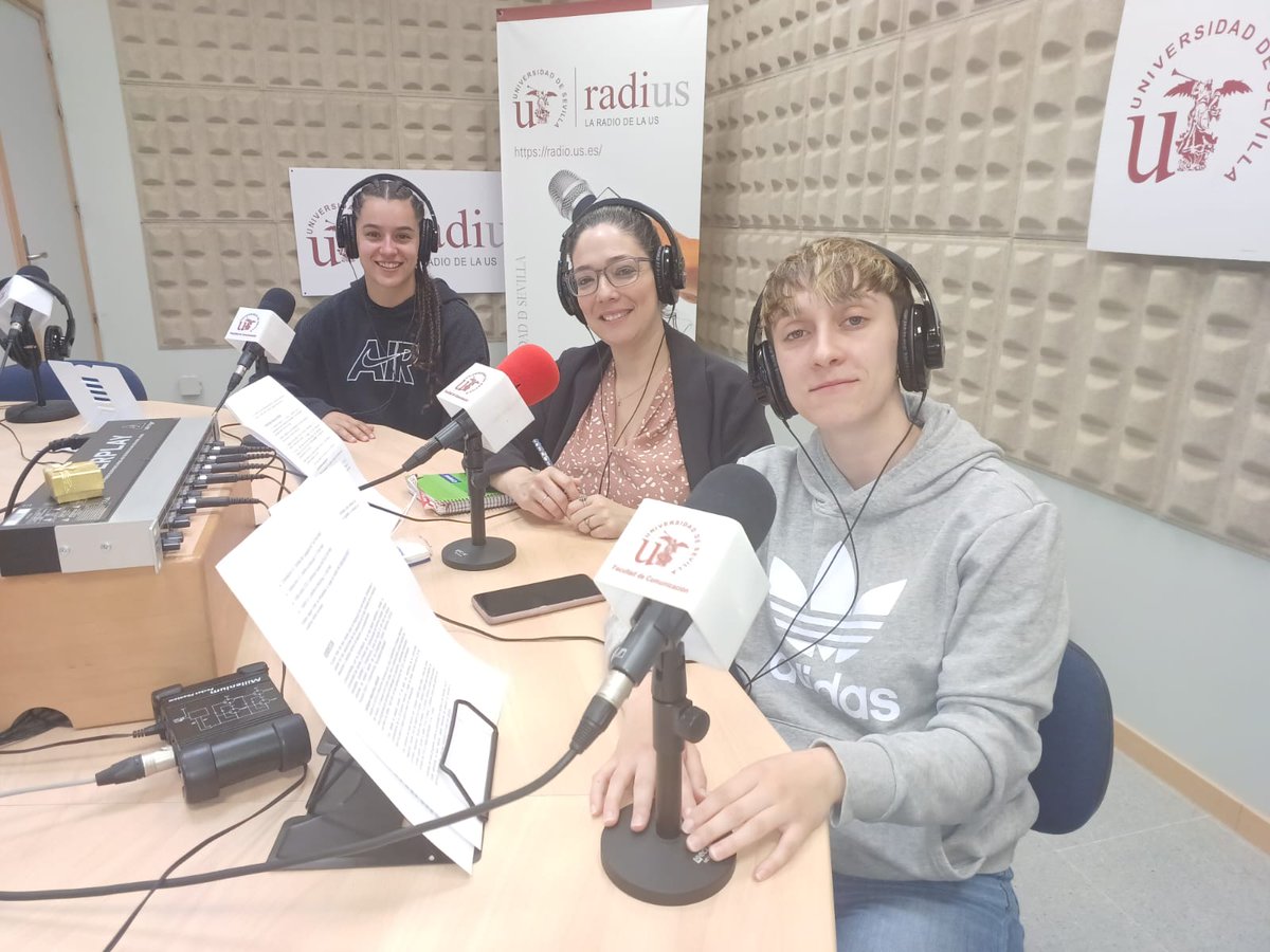 SADUSoficial's tweet image. 🎙️🎧No te pierdas un nuevo programa de #ASADUSRadio. Hablamos con Ana Garitonandía, campeona de 400 m. lisos en los #CEU2024 de #atletismo #RadiUS radio.us.es/episodio/sadus…
