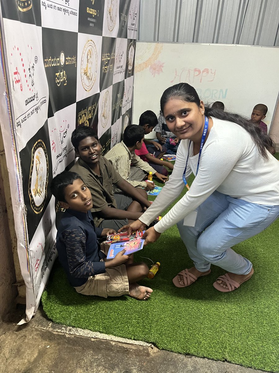iibsonline's tweet photo. Spreading Smile! 😊
A heartwarming moment unfolded as the #PGDM students of batch 2023-25 from IIBS Bangalore visited the "MY Smile Charitable Trust" as part of the IIFS Service Learning Program.
#IIFS #heplpoor #youth #helpingpeople #orphanage #oldage https://t.co/oO7CAQAMlD