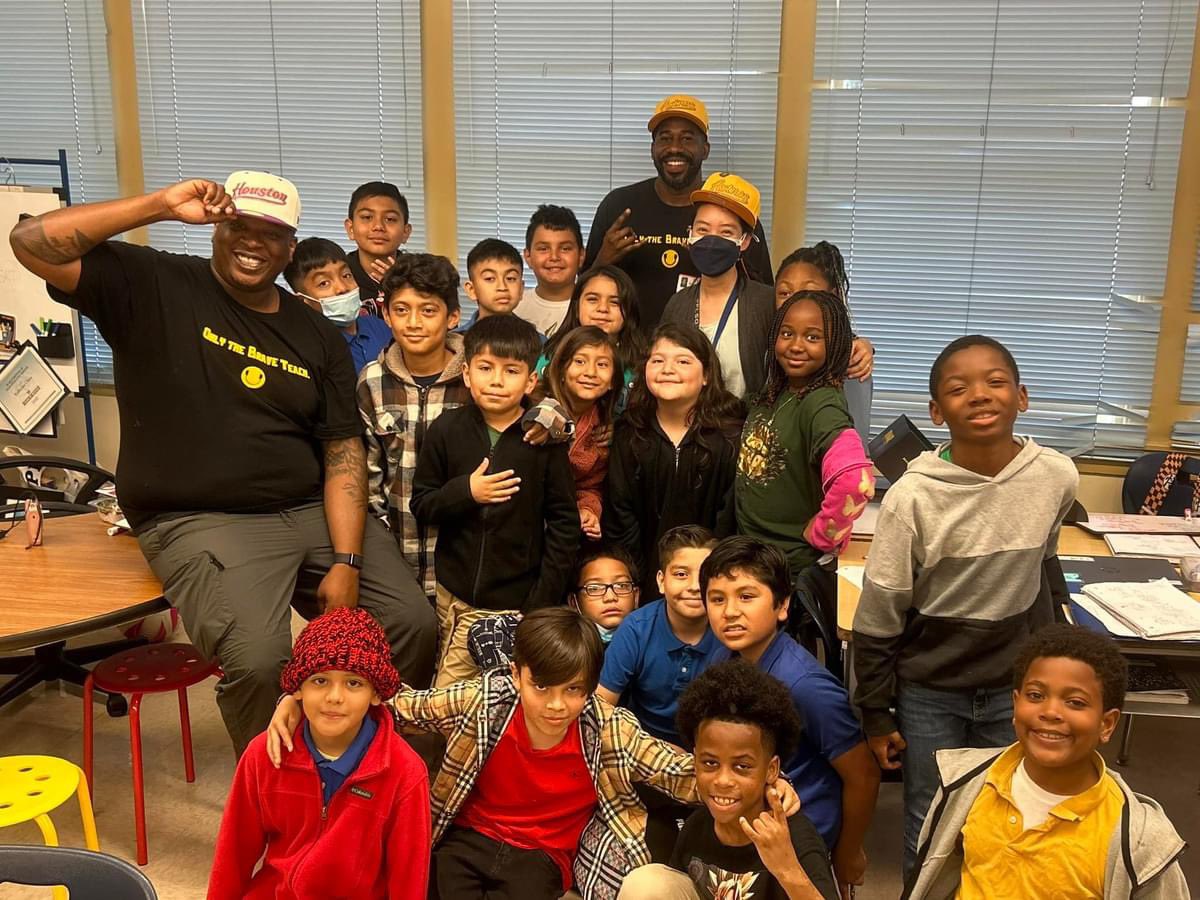 Today one of Kelso’s Finest was honored by <a href="/ReadingWARapper/">Reading With A Rapper</a> as the Grill Cheese Teacher during National Teacher Appreciation Month. <a href="/kchien29/">Katherine C</a> is definitely one of e if the beat to do it!! Her scholars shine when she is around. facebook.com/reel/145983085…