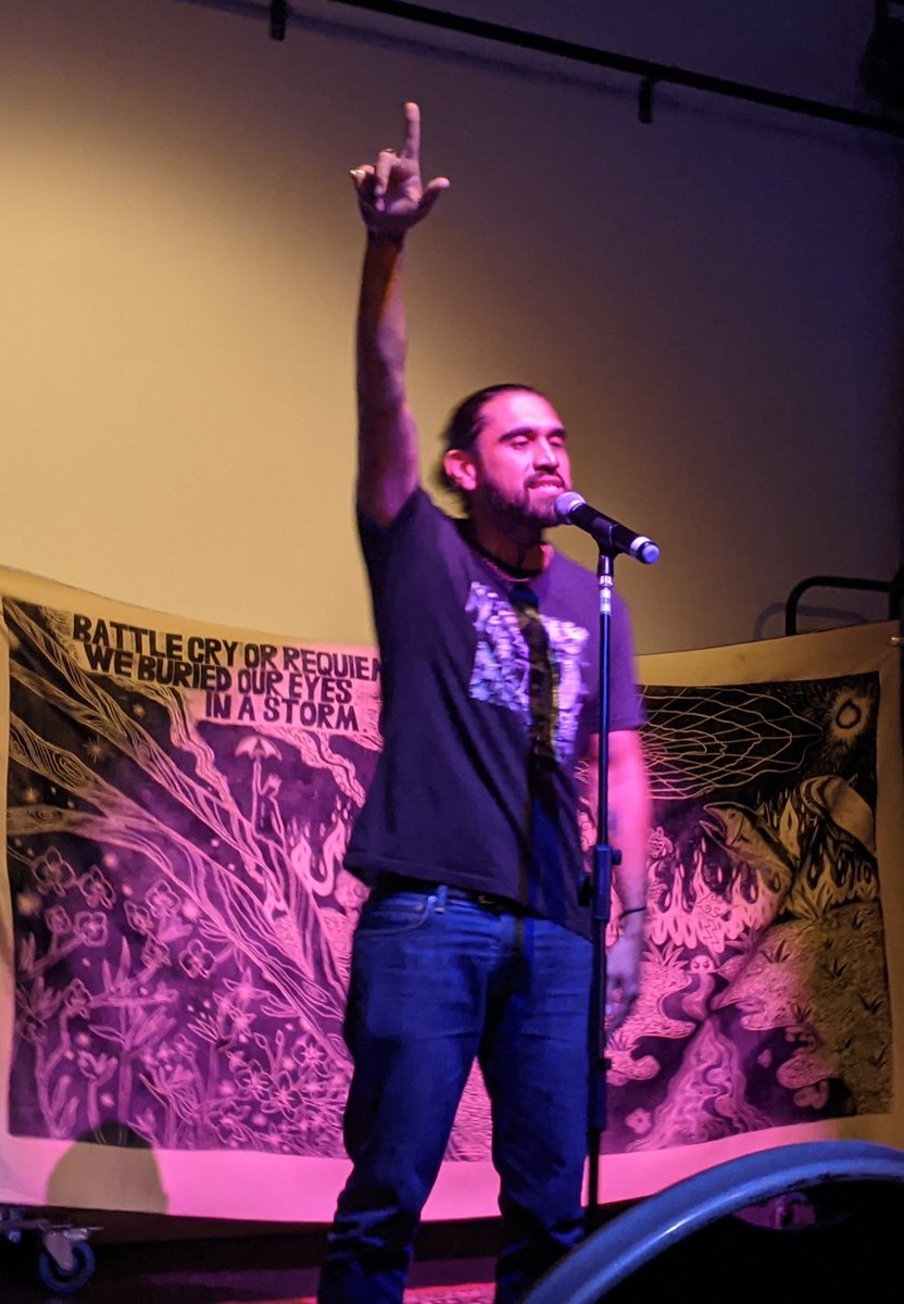 'fire on the hills... ' at #OmarMusa's <a href="/BankstownSlam/">BankstownPoetrySlam</a> album launch, real #Borneo #1malaysia rage o'faith seared by sajak &amp; pantun via Queanbeyan &amp; NYC @YeeILann open.spotify.com/track/41g5O3px…