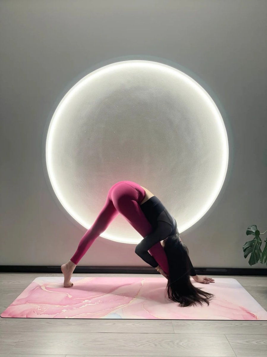lovedark2525's tweet photo. I exercise at home early in the morning🤸🏻‍♀️🧘🏻‍♀️ https://t.co/qsAMR3GgLO