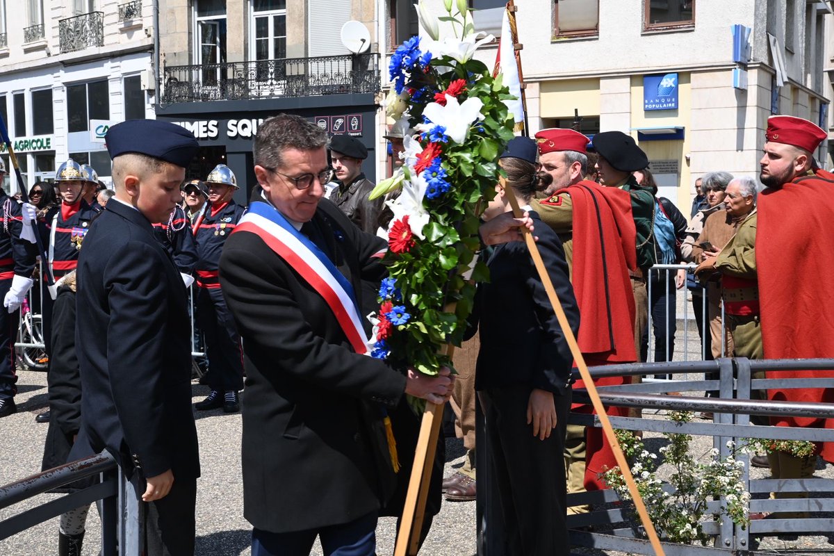 saint_etienne_'s tweet photo. [8 mai 1945] N'oublions jamais nos héros et héroïnes à qui nous devons notre liberté. #saintetienne #8mai1945 https://t.co/0zMATZMZth