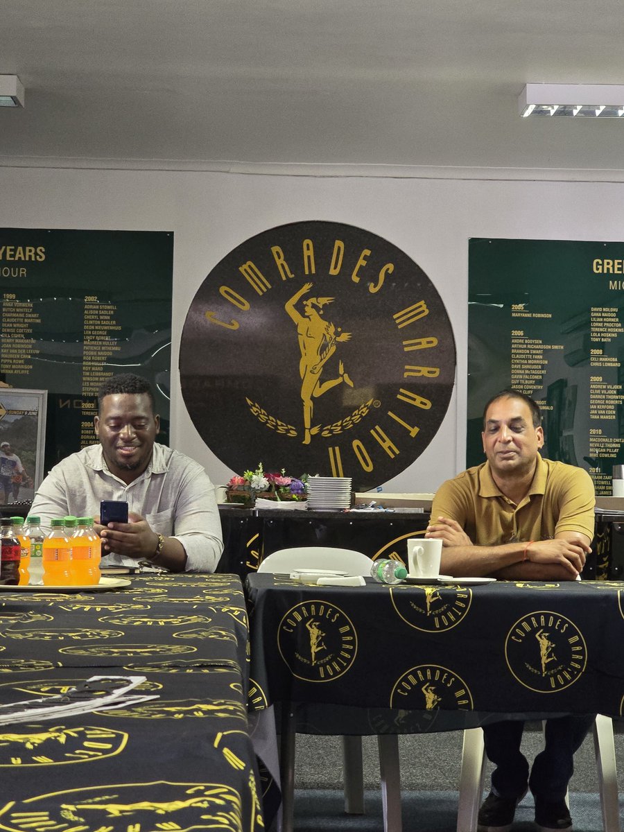 Msunduzi Municipality Team and Team Comrades at Comrades House... something amazing is cooking 🤔

Stay tuned to our Facebook page tomorrow at 10:30 to find out. 

#Comrades2024 #NoDoubt #Nakanjani