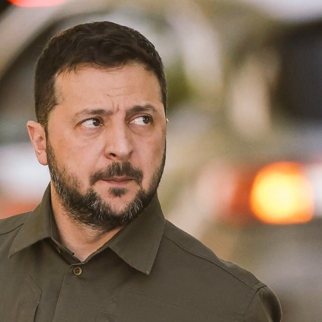 REVMAXXING's tweet image. Do you agree that Zelensky belongs in jail?