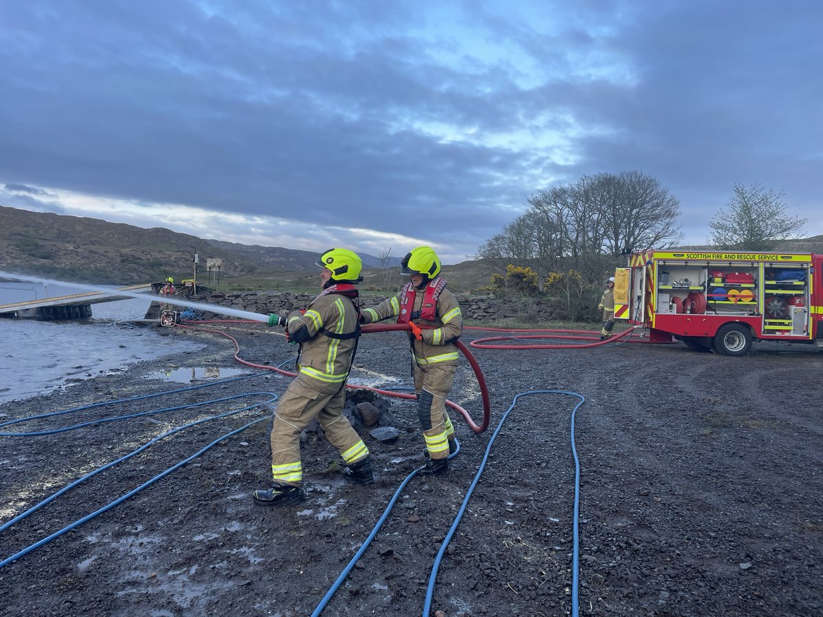 StrontianFire's tweet image. Monday night training night for the Lochaline crew - this week is pump drills from open water 💦🚒
This is part of essential ongoing training for the crew but also development for our trainees on station.