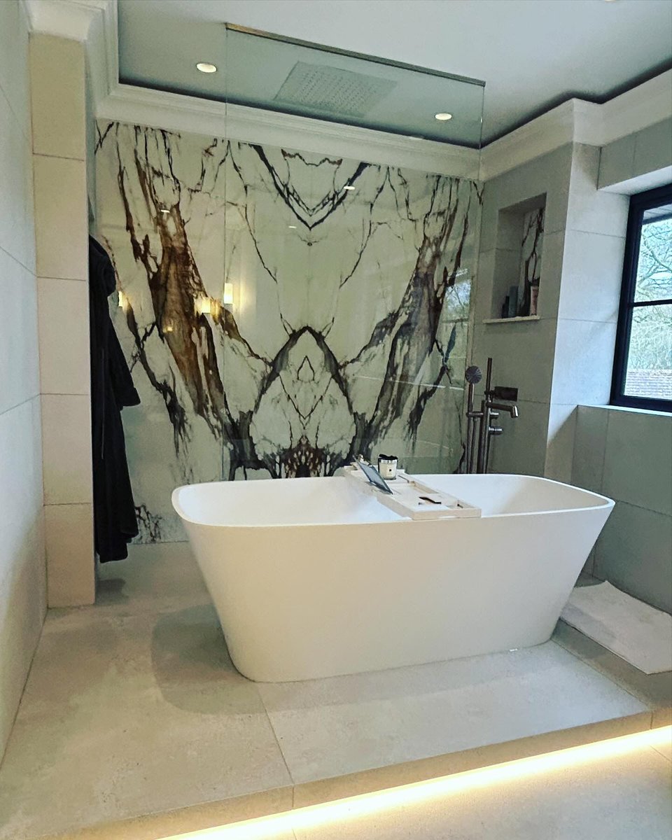 Walk-in showers are shower areas that are enclosed by glass panels or walls. They have a designated showering space separate from the rest of the bathroom. They often feature a shower tray or base to contain the water within the shower area. 
.
#bathroominspo #bathroomdesign