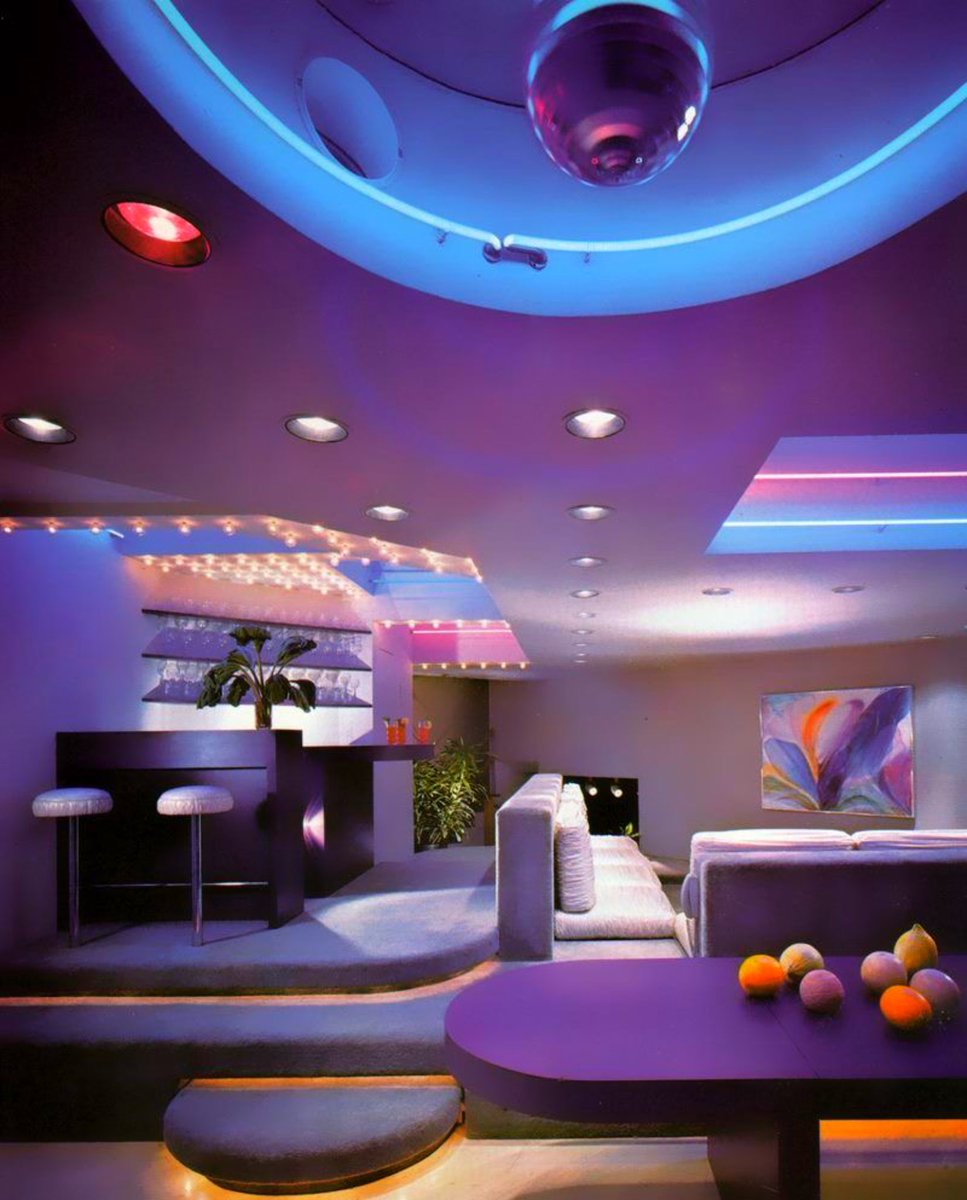 Can we bring back 1980’s neon interiors?