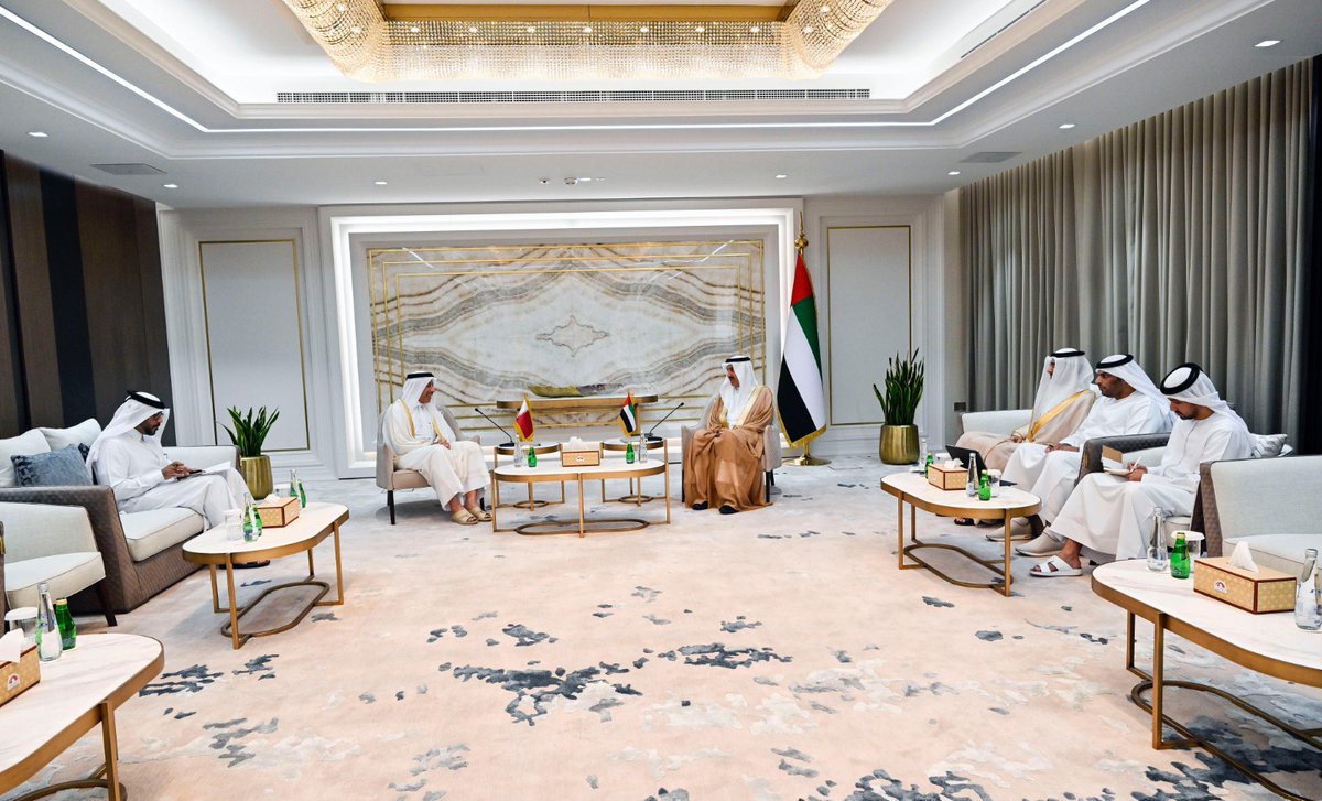 رئيس المجلس الوطني الاتحادي الإماراتي يجتمع مع سفير دولة قطر #الخارجية_القطرية