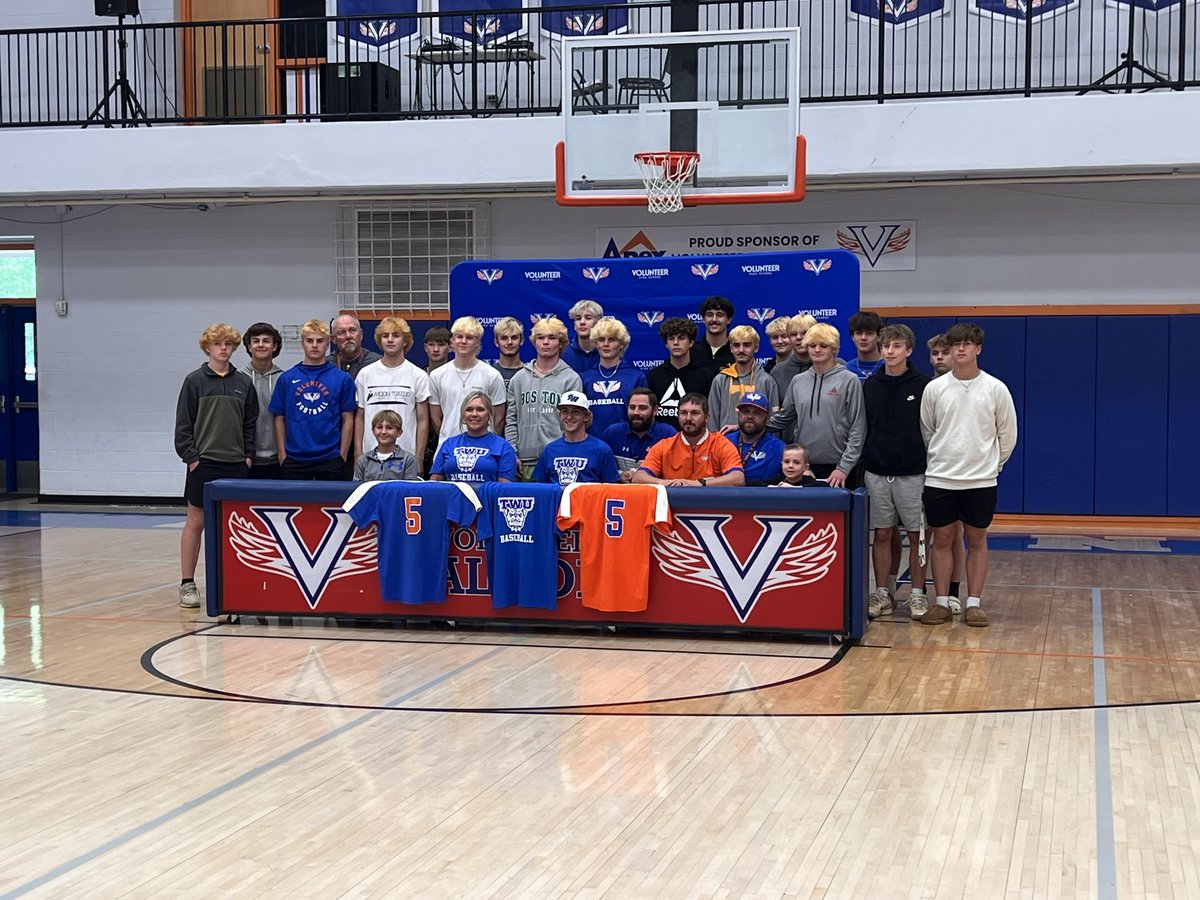 Volunteer Highschool Baseball tweet media