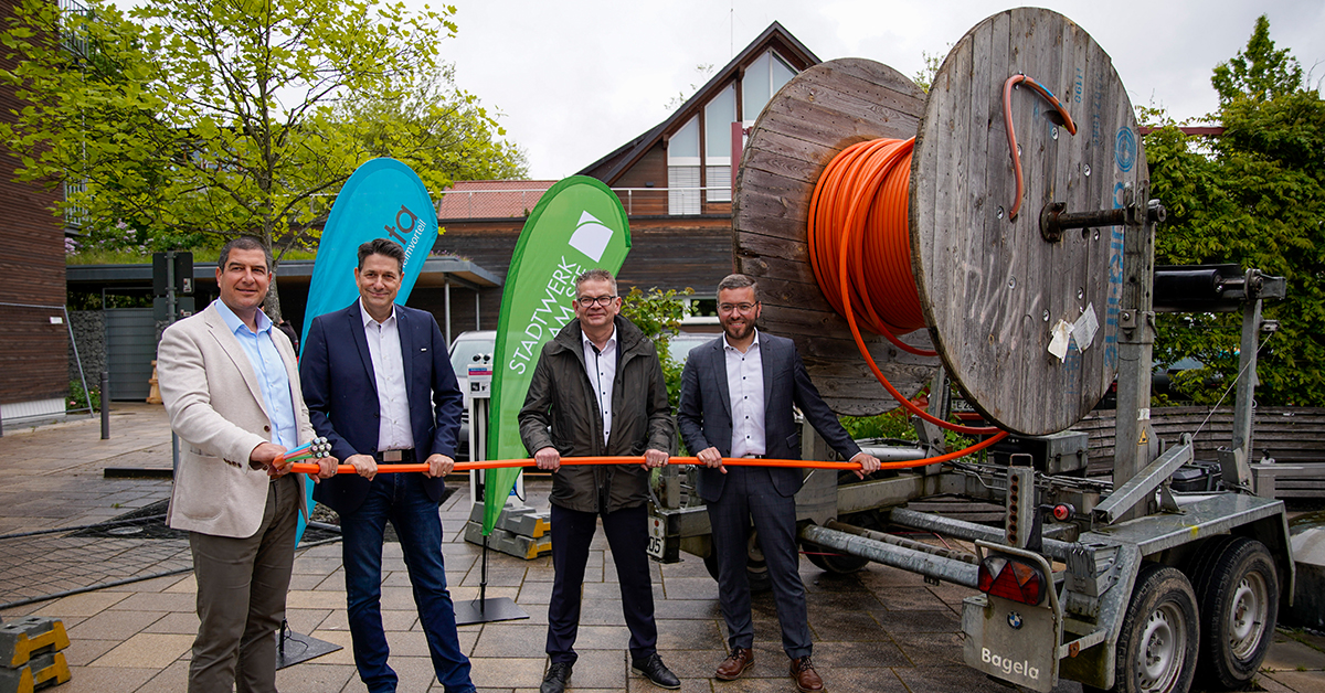 Schnelles Internet im Deggenhausertal

#Breitbandausbau #Deggenhausertal #Glasfaser #Glasfaserausbau #Internet #Spatenstich #StadtwerkamSee #WochenblattNews
wochenblatt-news.de/region-bodense…