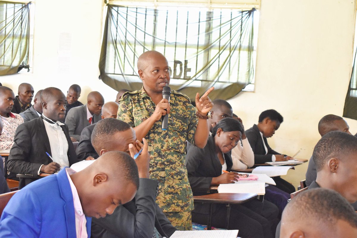 Earlier Today, Captain Fredrick Bunoti, Senior Legal Officer at @AntiGraft_SH, on behalf of the Head SH-ACU, delivered a lecture to 150 military personnel at the School of Defence, Intelligence and Security (SODIS) in Migyeera, on the theme 'The Role and Challenges of