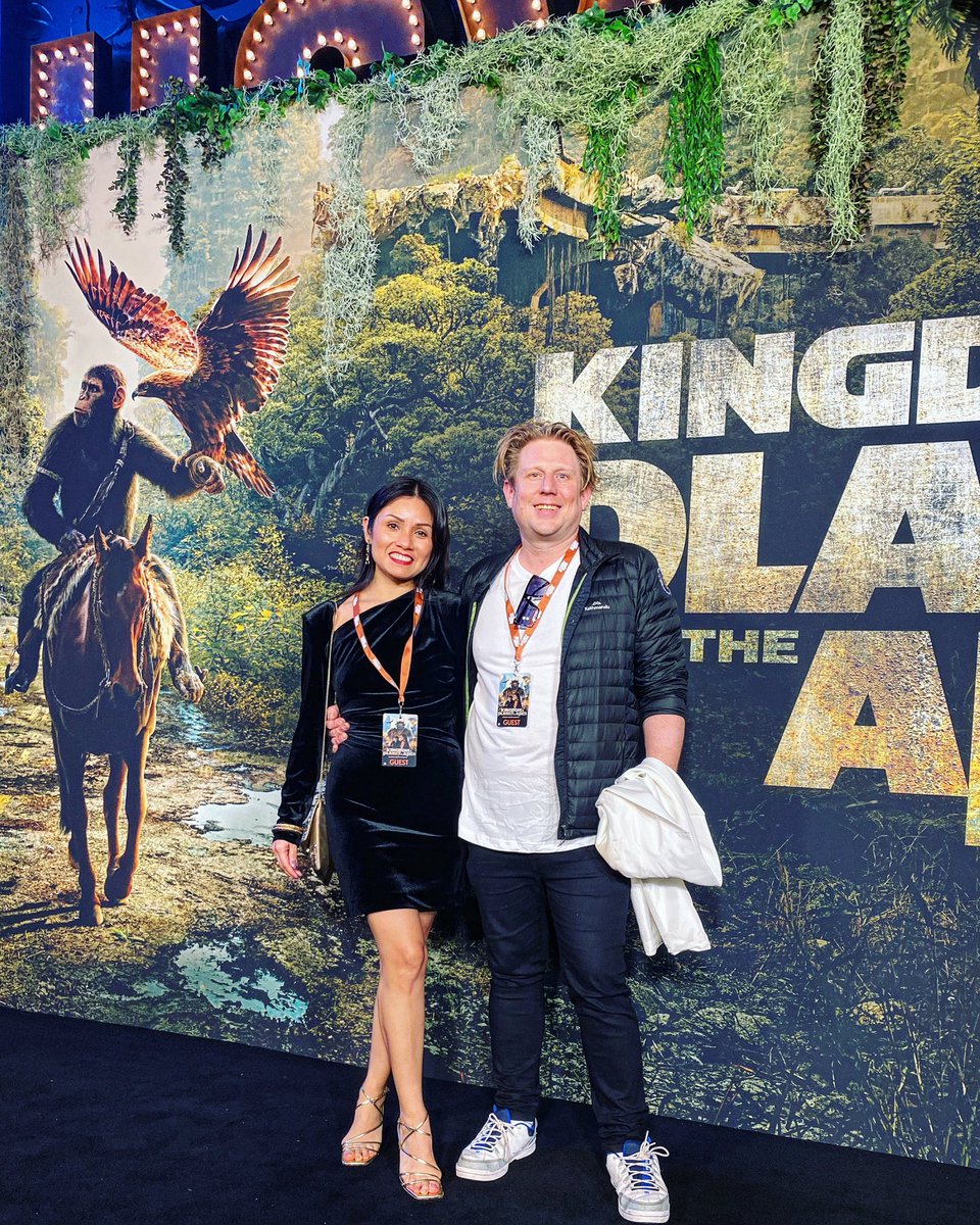 M_T_Kennedy's tweet photo. Kingdom of the Planet of the Apes Premier https://t.co/NCeNVTX3Ot