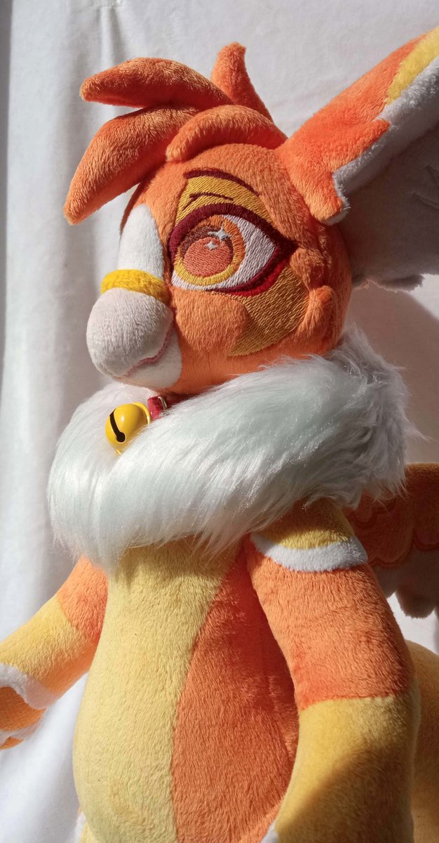 Teacup gryphon commission🐣🌞🔥🍊 love these colors (furaffinity.net/user/teacupgry…)