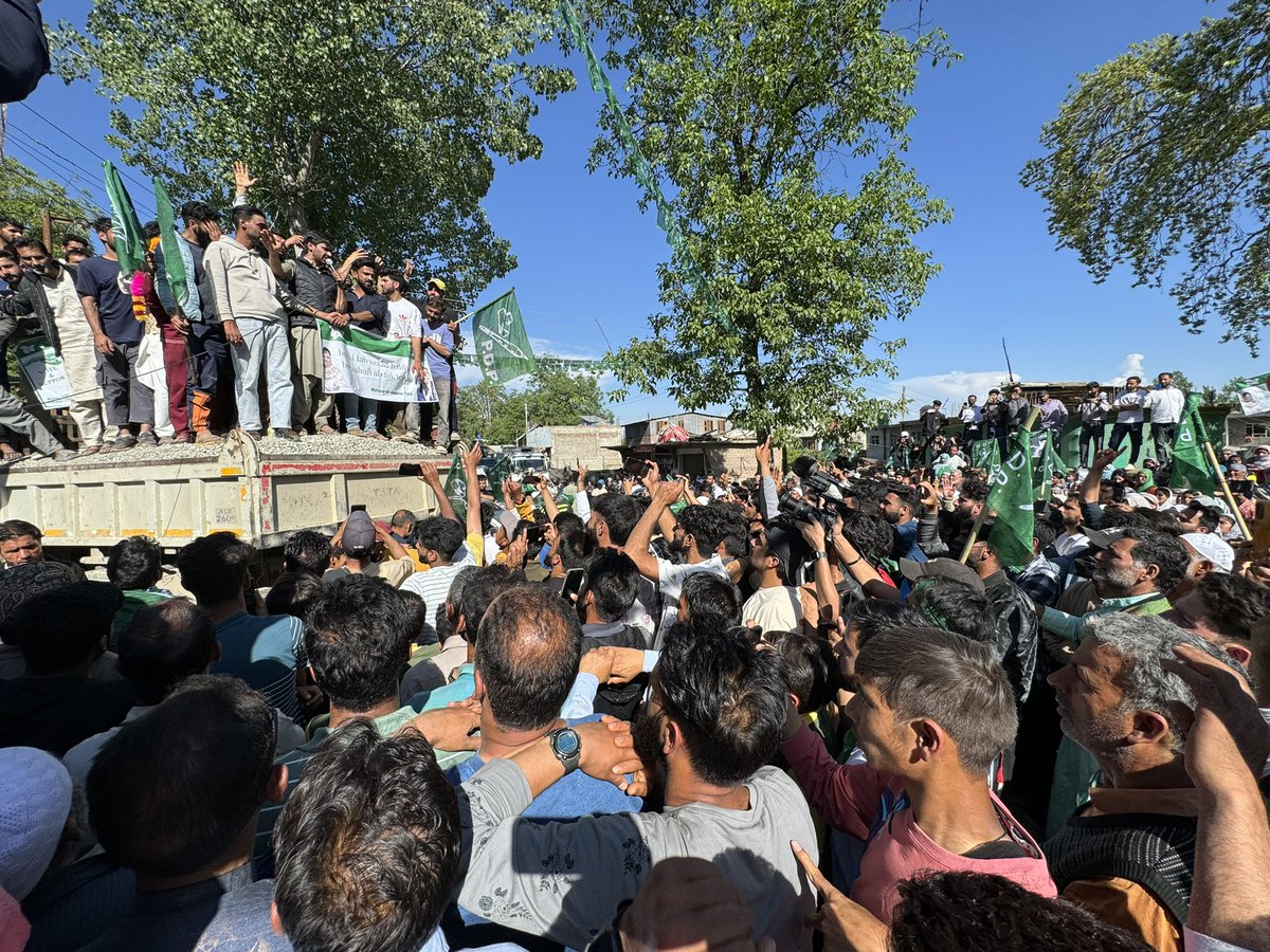 Pulwama's voice echoes its pain and love - @MehboobaMufti