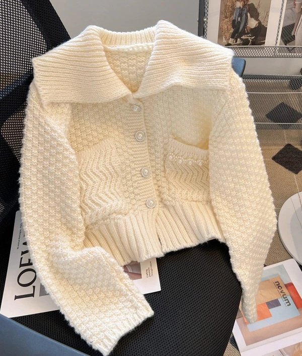 vibegurls's tweet image. rekomendasi outfit sweater🌷✨💌🤎

a thread