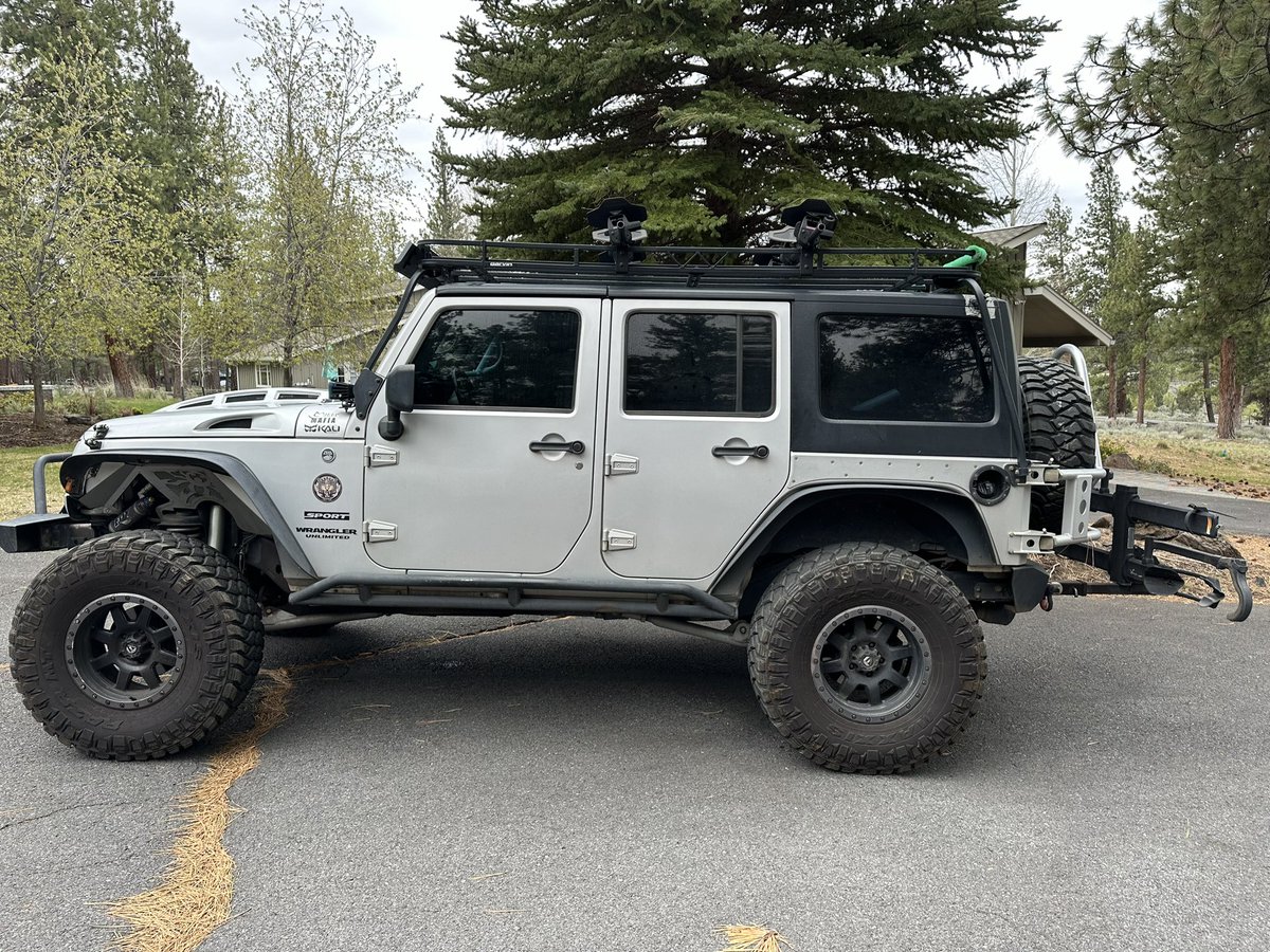 We want to welcome back to TheJeepMafia a super nice guy with an awesome Jeep! Welcome back @RayGunVoss Can’t wait to see you on the trail again. #welcomeback This Jeeper you want to follow! #seeyouonthetrail