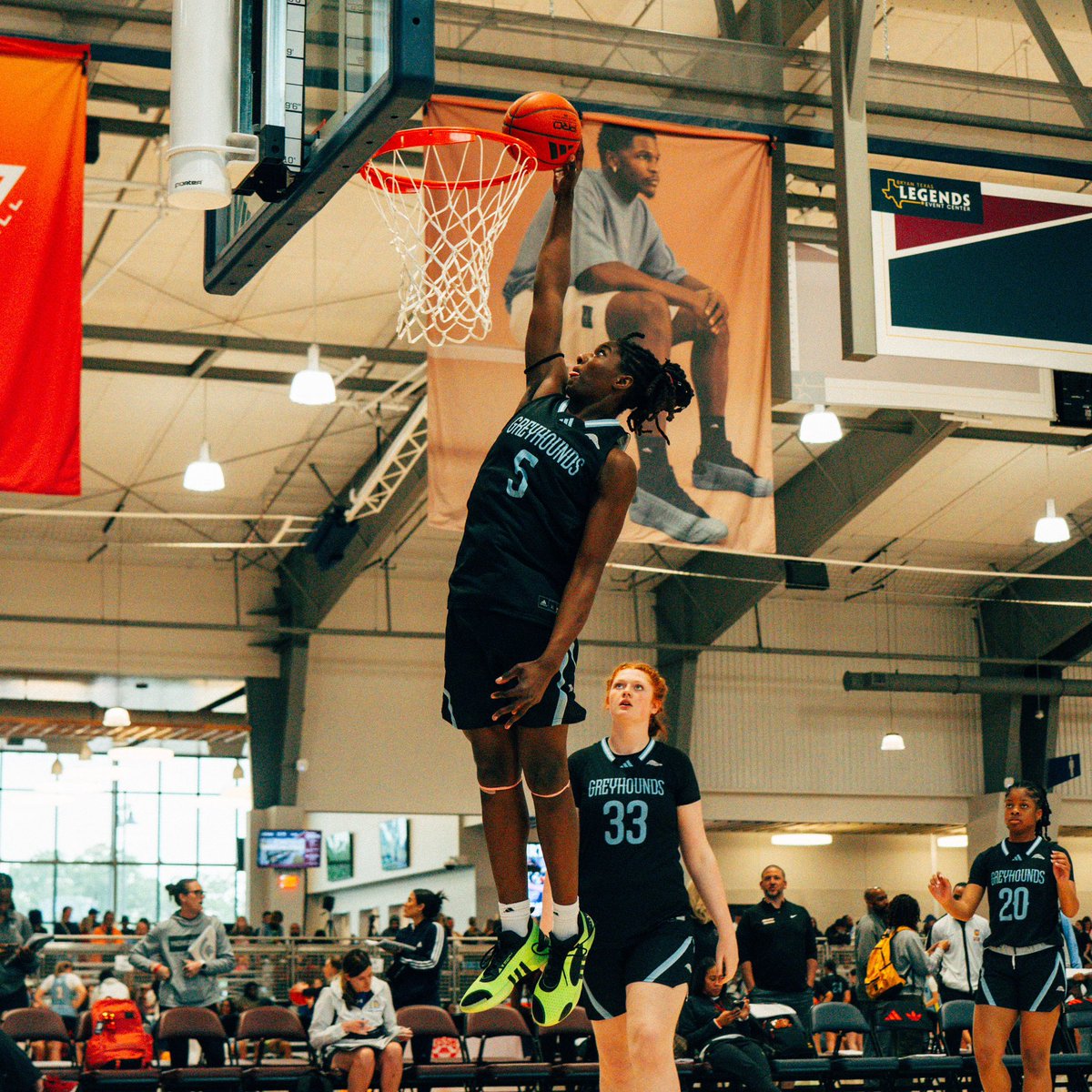 3Stripes Select Basketball Girls Circuit tweet media